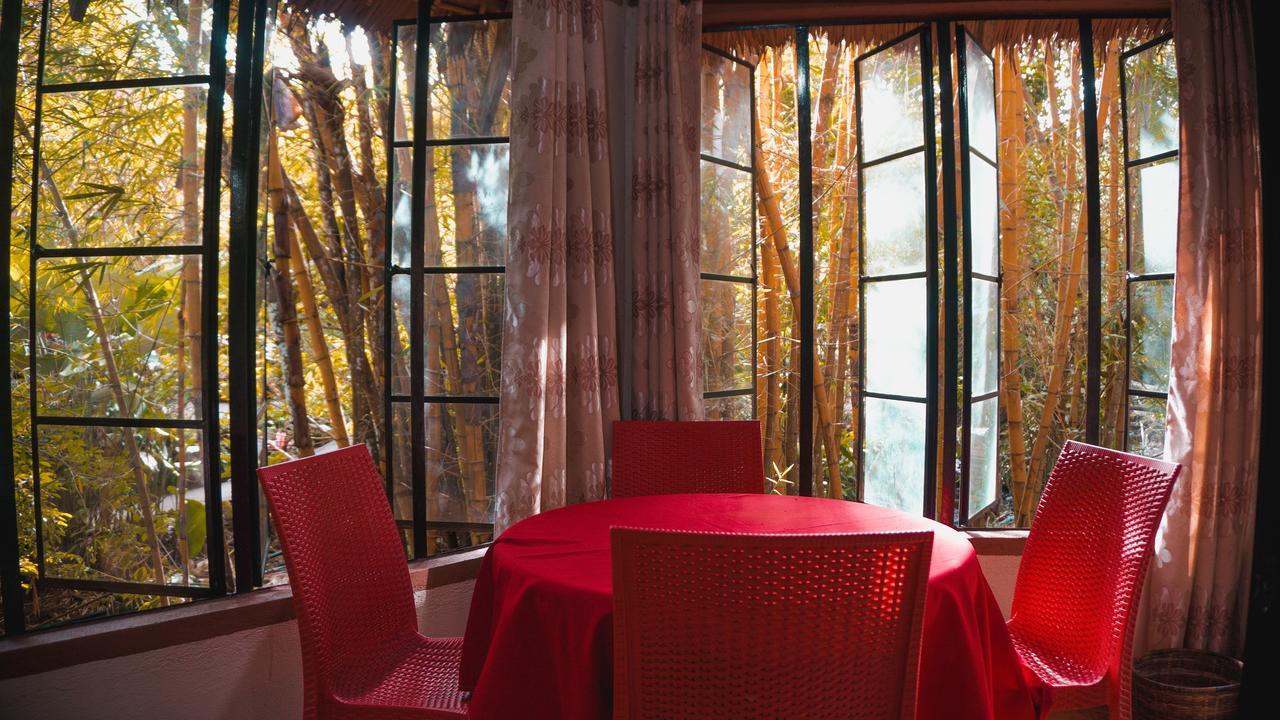 Forest Camp Resort Валенсия Экстерьер фото