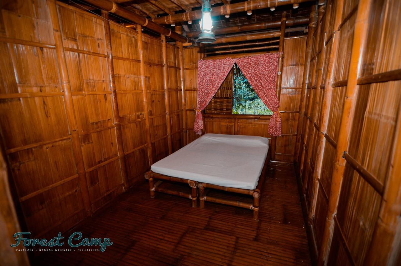 Forest Camp Resort Валенсия Экстерьер фото