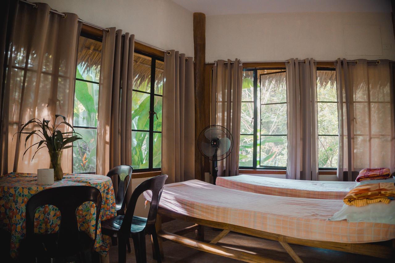Forest Camp Resort Валенсия Экстерьер фото